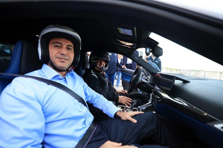 BAKAN BAK FORMULA 1 ÖNCESİ İSTANBUL PARK’TA SÜRÜŞ YAPTI