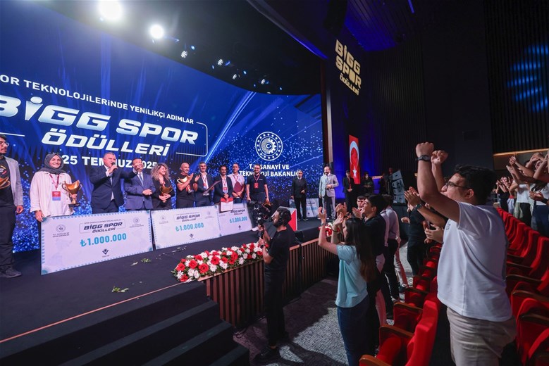 BİGG SPOR ÖDÜLLERİ SAHİPLERİNİ BULDU