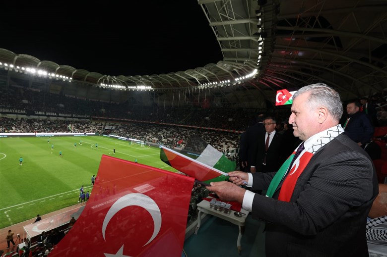 BAKAN BAK: “FİLİSTİN ÖZGÜR KALANA KADAR MÜCADELE ETMEYE DEVAM EDECEĞİZ”