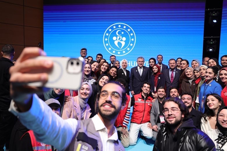 GENÇLER 14 ŞEHİRDE DÜZENLENECEK “TEMATİK KIŞ KAMPLARI”NDA BULUŞACAK