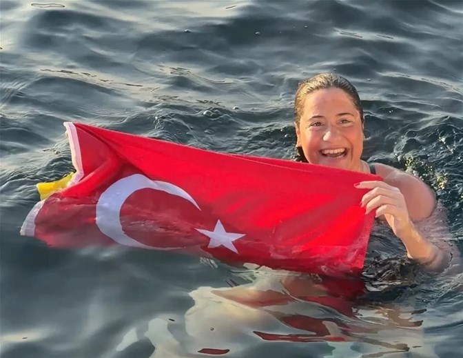 BAKAN BAK’TAN AYSU TÜRKOĞLU İÇİN TEBRİK MESAJI