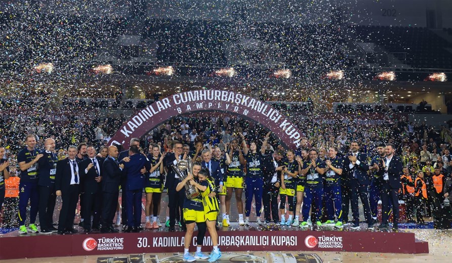 BAKAN BAK’TAN CUMHURBAŞKANLIĞI KUPASI’NI KAZANAN FENERBAHÇE OPET’E TEBRİK