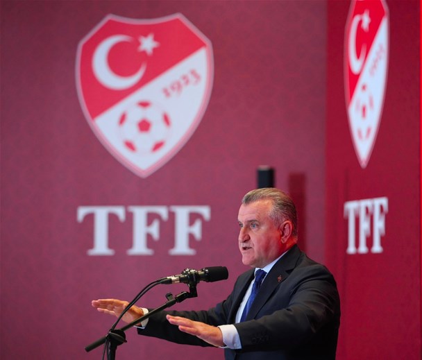 BAKAN BAK SPOR GÜVENLİĞİ DEĞERLENDİRME TOPLANTISI'NDA KONUŞTU