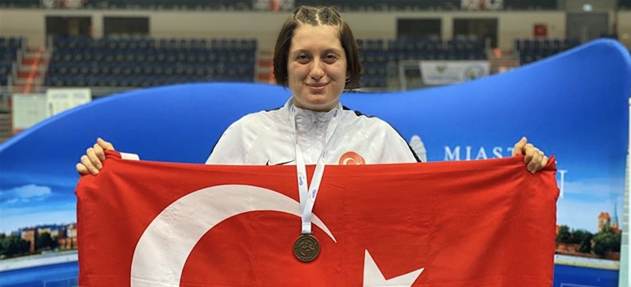 FATMA DAMLA ALTIN TOKYO 2020 PARALİMPİK OYUNLARINA KOTA ALDI