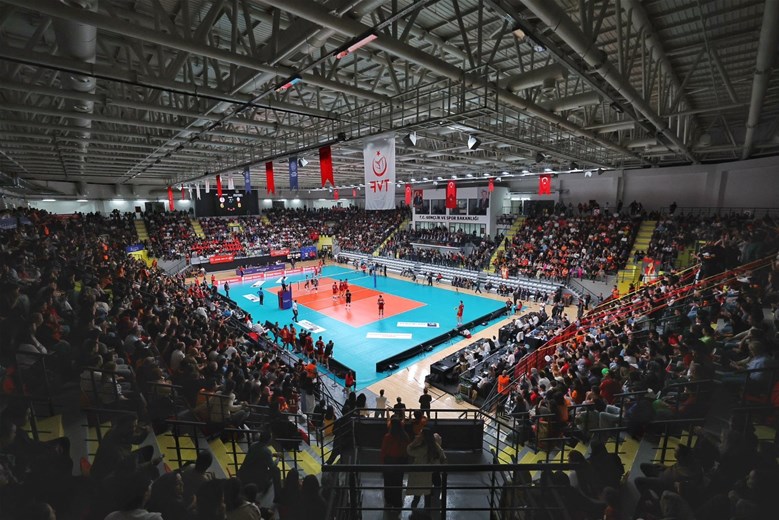 BAKAN BAK, KIRIKKALE MERKEZ YENİ SPOR SALONU'NUN AÇILIŞINI YAPTI