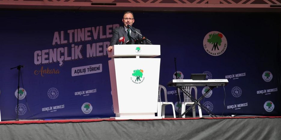 BAKAN KASAPOĞLU, ALTINEVLER MAHALLESİ GENÇLİK MERKEZİ'NİN AÇILIŞINI YAPTI