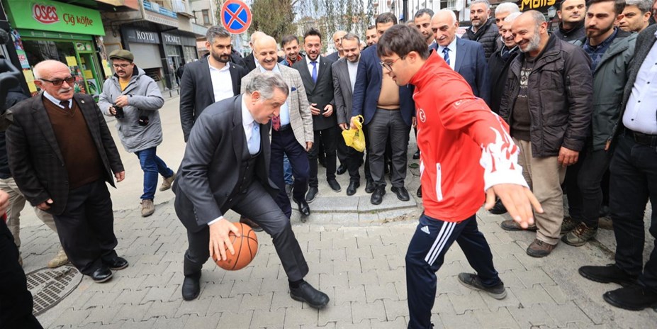 Bakan Dr. Osman Aşkın Bak Rize'de