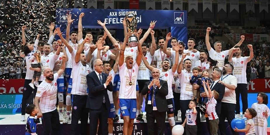 Halkbank Erkek Voleybol Takımına Tebrik