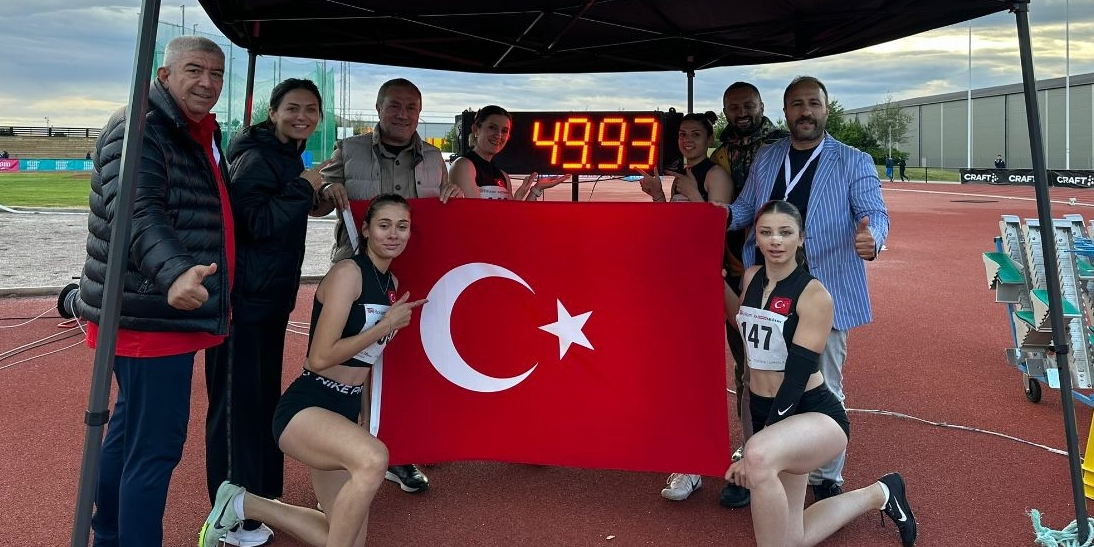 BAKAN BAK’TAN 4x100 BAYRAK TAKIMI İÇİN TEBRİK MESAJI