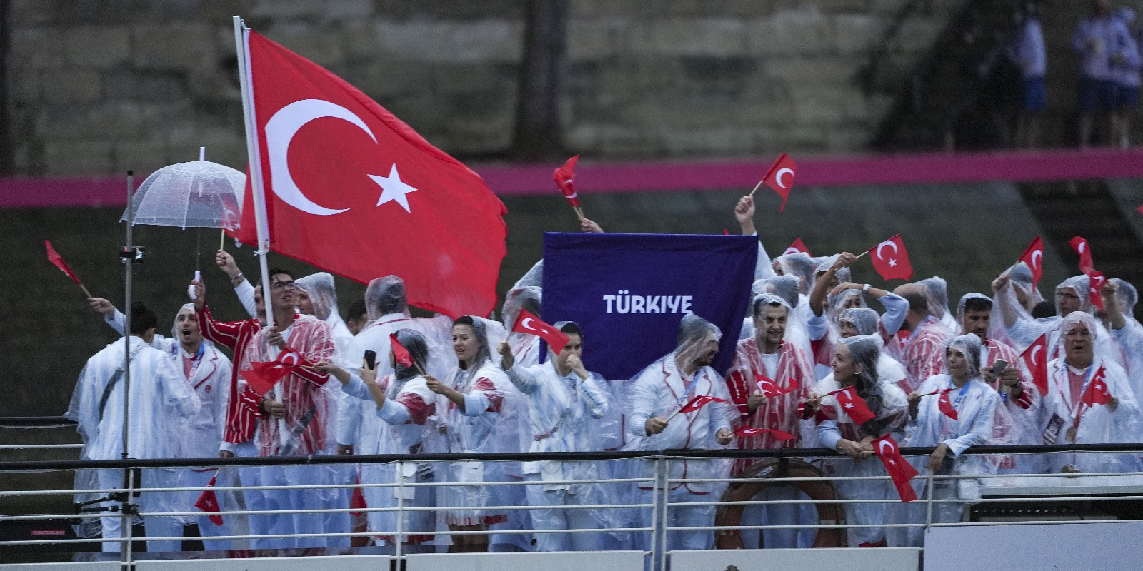 Paris 2024 Olimpiyat Oyunları'nın Açılış Töreni Düzenlendi