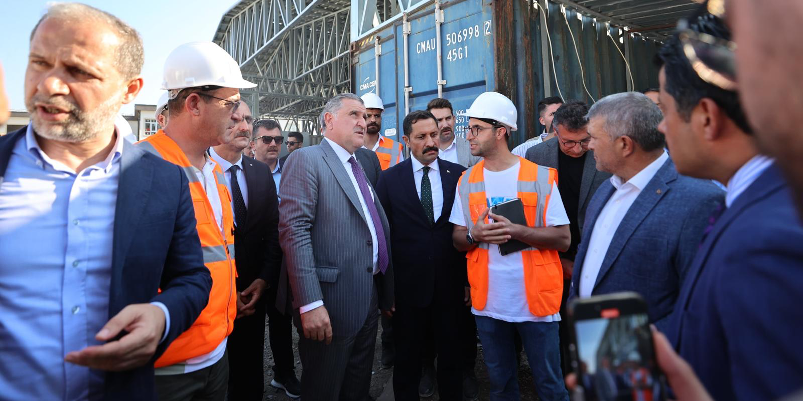 Bakan Dr. Osman Aşkın Bak Hatay’da 