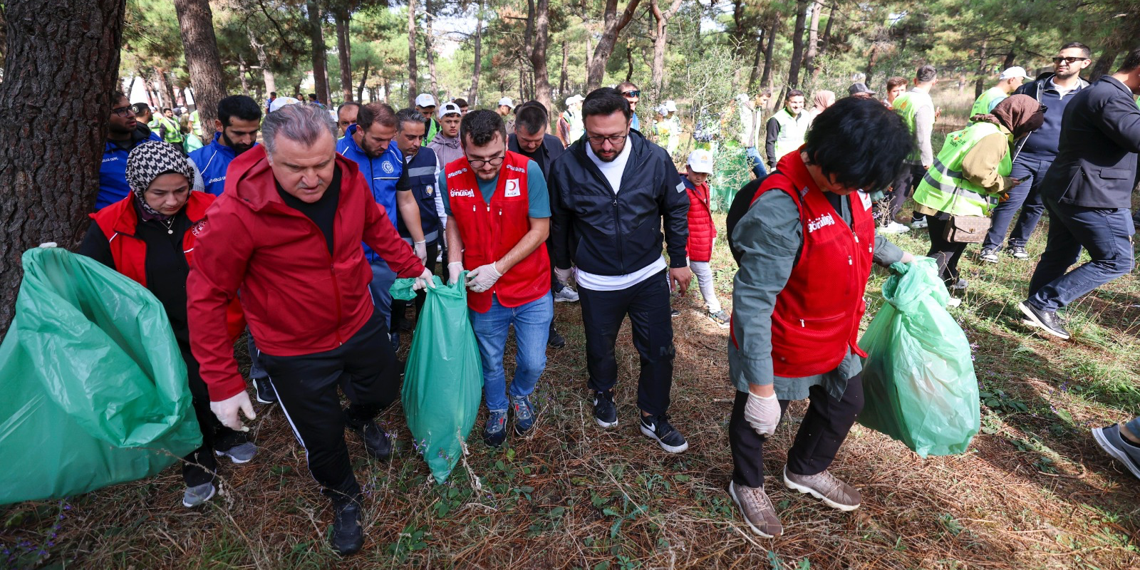 Bakan Bak "Dünya Temizlik Günü" Etkinliğine Katıldı