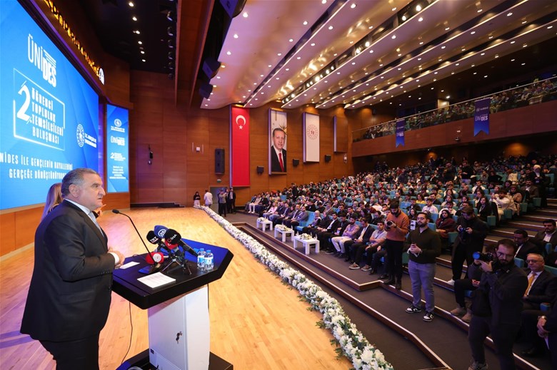 BAKAN BAK ÜNİDES 2. DÖNEM ÖĞRENCİ TOPLULUK TEMSİLCİLERİ BULUŞMASINA KATILDI