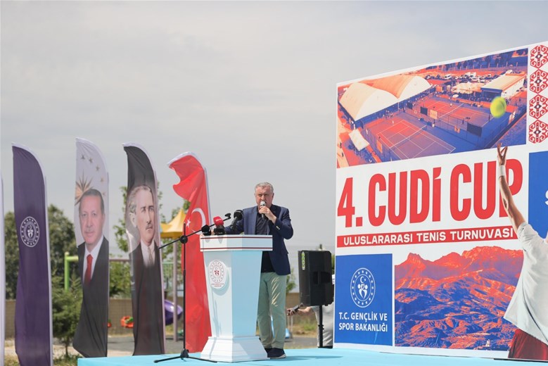 “DAHA ÖNCE ROKET SESLERİNİN OLDUĞU DAĞLARDA ŞİMDİ RAKET SESLERİ, GENÇLERİN HEYECANI, COŞKUSU VAR”