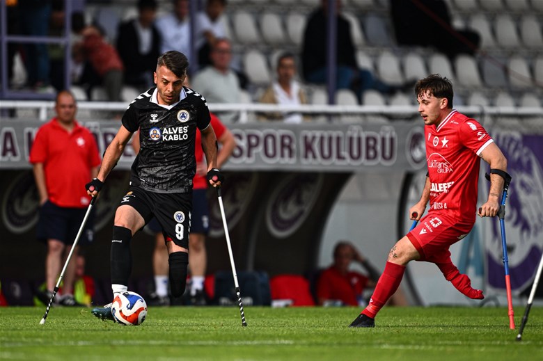 ALVES KABLO AMPUTE FUTBOL TAKIMI İÇİN TEBRİK MESAJI